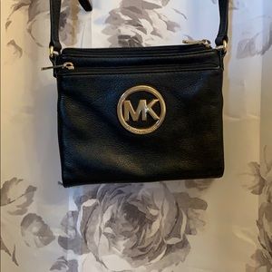 Michael Kors cross body purse